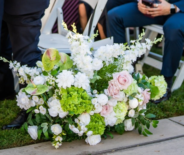 The Everly Aisle Meadow - Rental Only Item